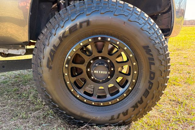 2016 Ford F-250 Super Duty Lariat | Roscoe, IL | Autoland Outlets