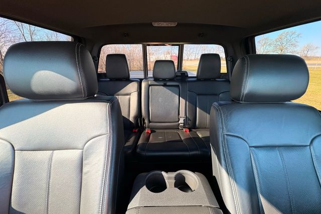 2016 Ford F-250 Super Duty Lariat | Roscoe, IL | Autoland Outlets 2016 Ford F-250 Super Duty Lariat | Roscoe, IL | Autoland Outlets