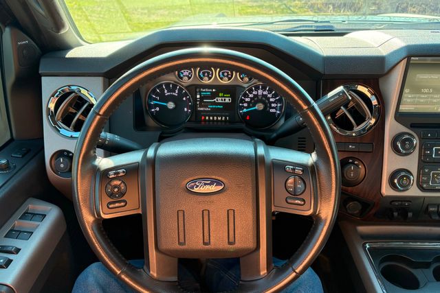 2016 Ford F-250 Super Duty Lariat | Roscoe, IL | Autoland Outlets 2016 Ford F-250 Super Duty Lariat | Roscoe, IL | Autoland Outlets