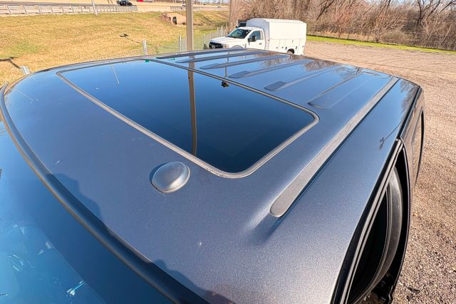 2016 Ford F-250 Super Duty Lariat | Roscoe, IL | Autoland Outlets