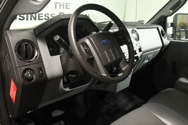 2016 Ford F-350 Super Duty XL Rack Body w/ Tommy Gate | Branford, CT | Sound Auto Wholesalers 2016 Ford F-350 Super Duty XL Rack Body w/ Tommy Gate | Branford, CT | Sound Auto Wholesalers