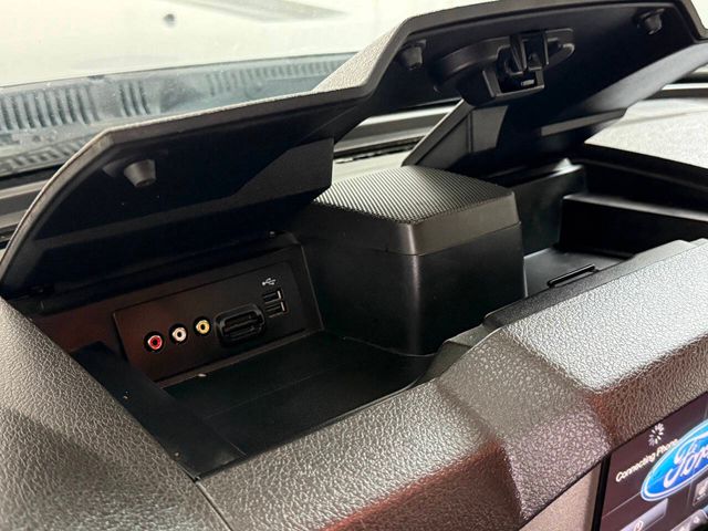 2016 Ford F-350 Super Duty Platinum 4x4 4dr Crew Cab 6.8 ft. SB SRW Pickup | Houston, TX | Houston Auto Credit 2016 Ford F-350 Super Duty Platinum 4x4 4dr Crew Cab 6.8 ft. SB SRW Pickup | Houston, TX | Houston Auto Credit