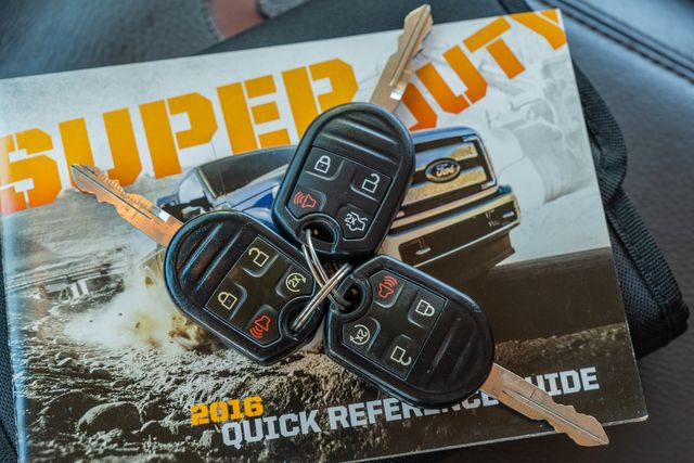 2016 Ford F-450 Super Duty King Ranch LONG BED DRW FX4 / LOTS OF SERVICE HIST | Dallas, TX | Rocky Mountain Truck Stop Dallas