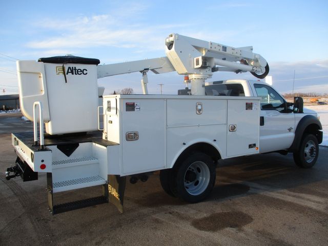 2016 Ford F-550 4X4  ALTEC 37G BUCKET TRUCK