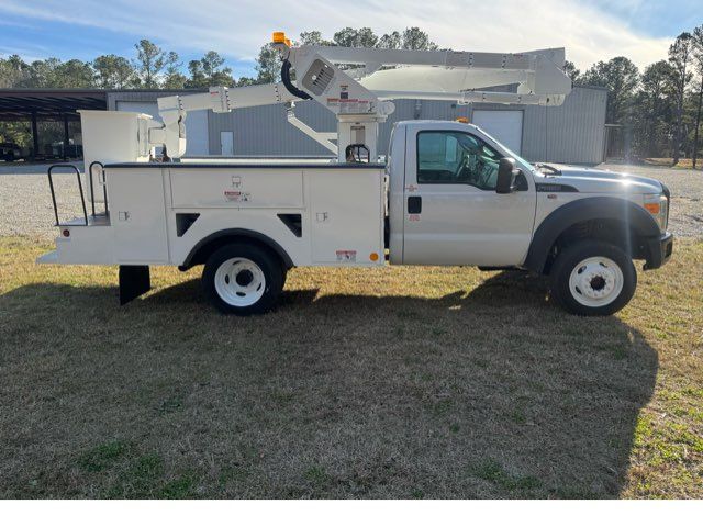 2016 Ford F-550 Super Duty 4x4 Hi-Ranger LT-38