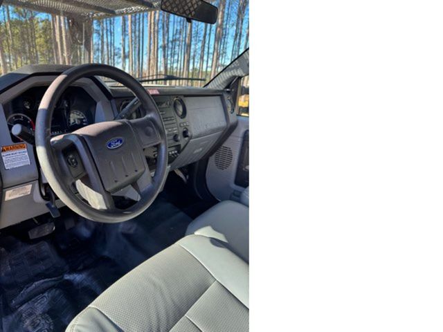 2016 Ford F-550 Super Duty Altec AT-37G | Irving, TX | Pinnacle Trucks 2016 Ford F-550 Super Duty Altec AT-37G | Irving, TX | Pinnacle Trucks