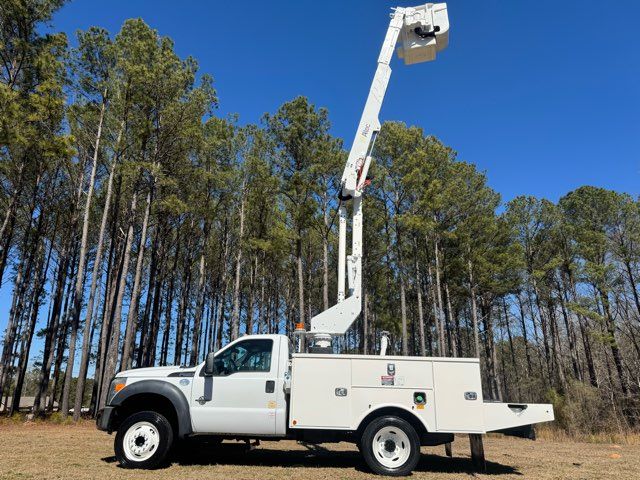 2016 Ford F-550 Super Duty with Altec AT-37G