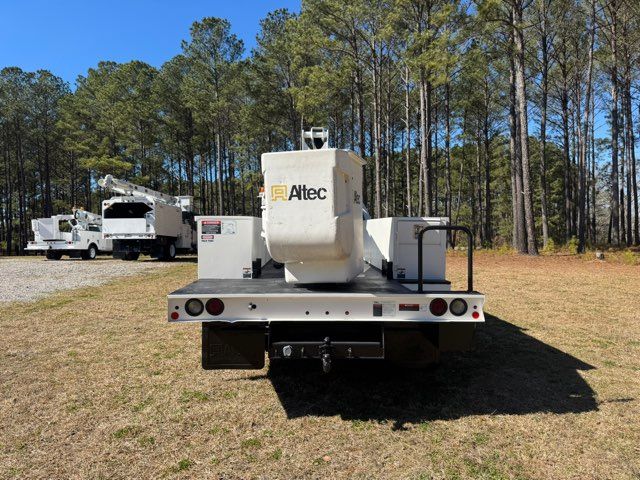 2016 Ford F-550 Super Duty with Altec AT-37G
