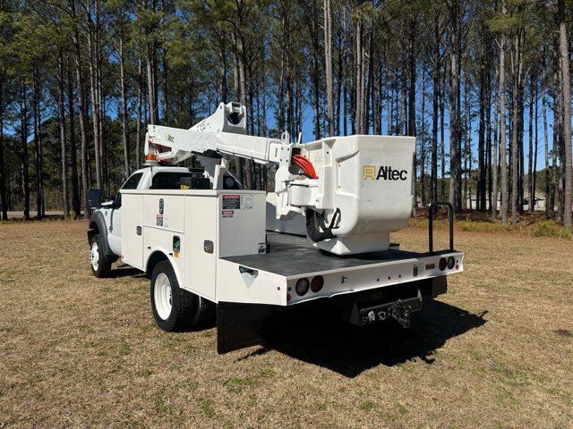 2016 Ford F-550 Super Duty with Altec AT-37G