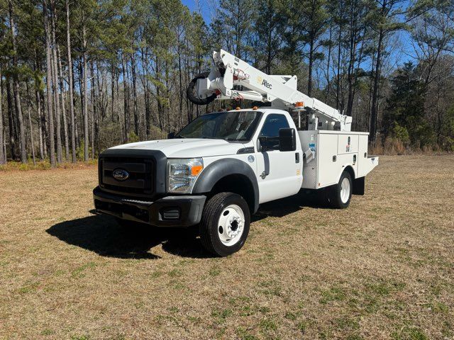 2016 Ford F-550 Super Duty with Altec AT-37G