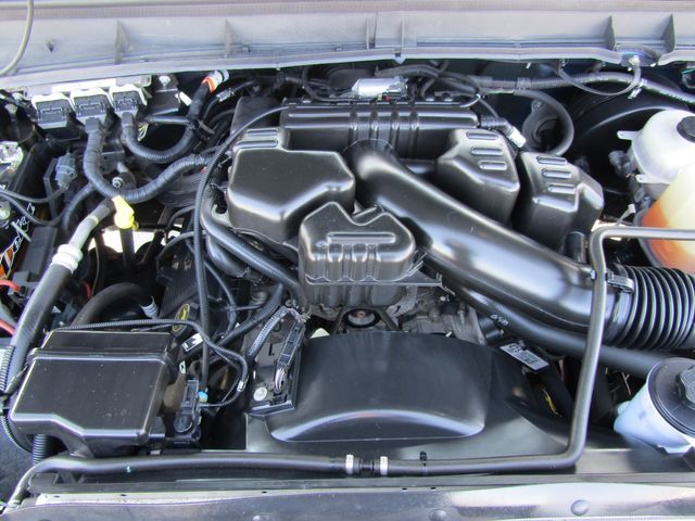 2016 Ford F250 Regular Cab 4x4 with 8' Knapheide Utility Bed