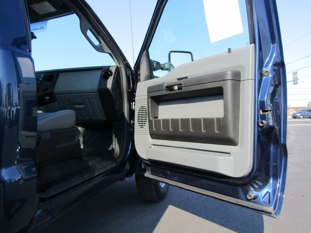 2016 Ford F250 Regular Cab 4x4 with 8' Knapheide Utility Bed 2016 Ford F250 Regular Cab 4x4 with 8' Knapheide Utility Bed