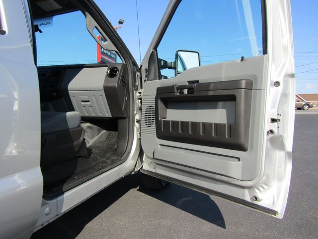 2016 Ford F350 Crew Cab 2wd with New 8' Knapheide Utility Bed 2016 Ford F350 Crew Cab 2wd with New 8' Knapheide Utility Bed