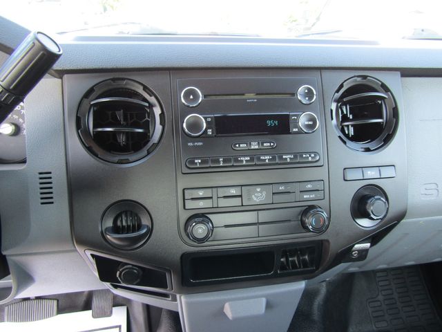 2016 Ford F350 Crew Cab 2wd with New 8' Knapheide Utility Bed 2016 Ford F350 Crew Cab 2wd with New 8' Knapheide Utility Bed