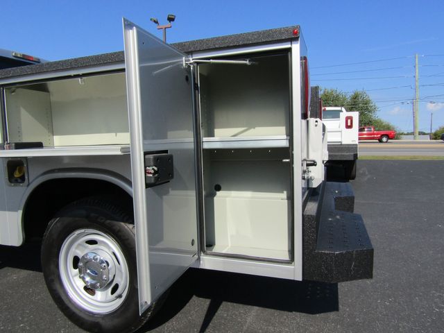 2016 Ford F350 Crew Cab 2wd with New 8' Knapheide Utility Bed 2016 Ford F350 Crew Cab 2wd with New 8' Knapheide Utility Bed