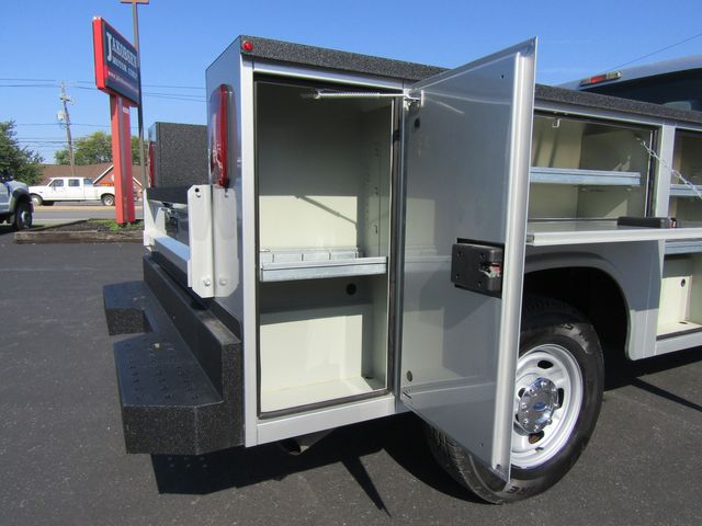 2016 Ford F350 Crew Cab 2wd with New 8' Knapheide Utility Bed 2016 Ford F350 Crew Cab 2wd with New 8' Knapheide Utility Bed