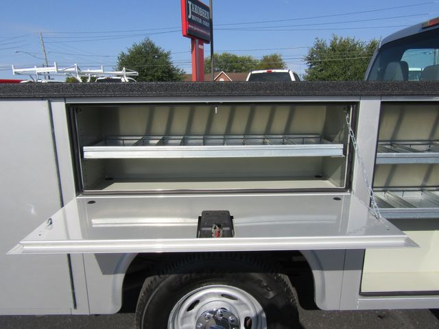 2016 Ford F350 Crew Cab 2wd with New 8' Knapheide Utility Bed 2016 Ford F350 Crew Cab 2wd with New 8' Knapheide Utility Bed