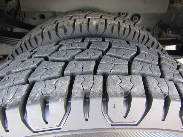 2016 Ford F350 Dually 2wd with 9' Knapheide Flip-Top Utility Bed 2016 Ford F350 Dually 2wd with 9' Knapheide Flip-Top Utility Bed