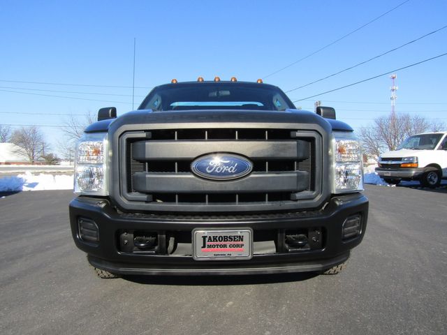 2016 Ford F350 9' Stake Body Truck 2wd 2016 Ford F350 9' Stake Body Truck 2wd