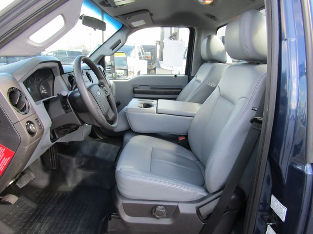 2016 Ford F350 9' Stake Body Truck 2wd 2016 Ford F350 9' Stake Body Truck 2wd