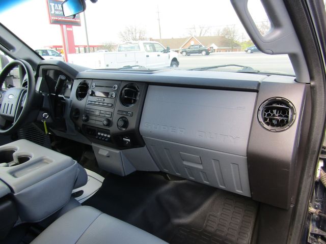 2016 Ford F350 9' Stake Body Truck 2wd 2016 Ford F350 9' Stake Body Truck 2wd