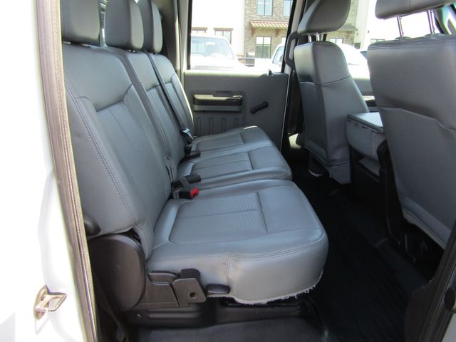 2016 Ford F350 Crew Cab 4x4 with 10' Stake Body and Lift Gate 2016 Ford F350 Crew Cab 4x4 with 10' Stake Body and Lift Gate