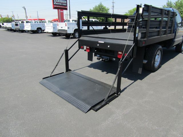 2016 Ford F350 9' Stake Body Truck 2wd with Lift Gate 2016 Ford F350 9' Stake Body Truck 2wd with Lift Gate