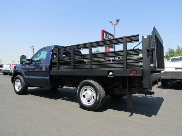 2016 Ford F350 9' Stake Body Truck 2wd with Lift Gate 2016 Ford F350 9' Stake Body Truck 2wd with Lift Gate