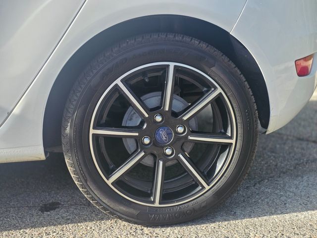 2016 Ford Fiesta SE | Reseda, CA | Angeles Auto Alliance