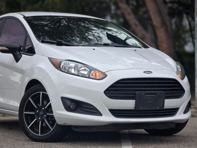 2016 Ford Fiesta SE | Reseda, CA | Angeles Auto Alliance