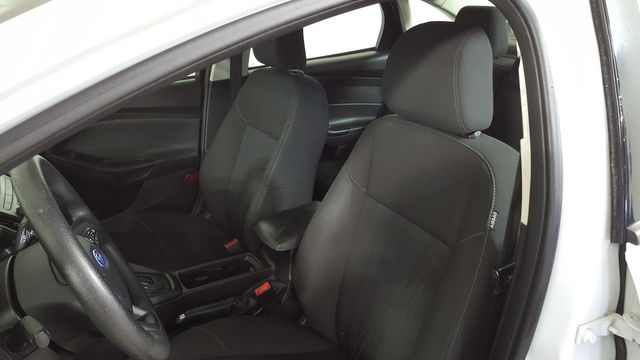 2016 Ford Focus SE | Carrollton, TX | Legend Motorcars of Carrollton 2016 Ford Focus SE | Carrollton, TX | Legend Motorcars of Carrollton