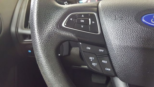 2016 Ford Focus SE | Carrollton, TX | Legend Motorcars of Carrollton 2016 Ford Focus SE | Carrollton, TX | Legend Motorcars of Carrollton