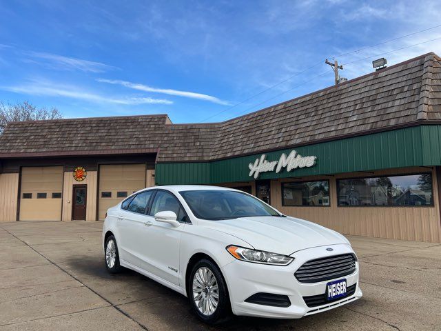 2016 Ford Fusion Hybrid SE ONLY 11, Miles | Dickinson, ND | Heiser Motors