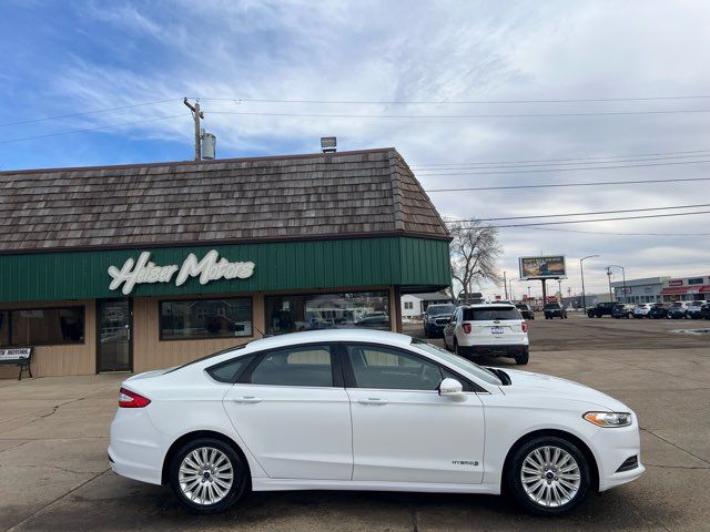 2016 Ford Fusion Hybrid SE ONLY 11, Miles | Dickinson, ND | Heiser Motors