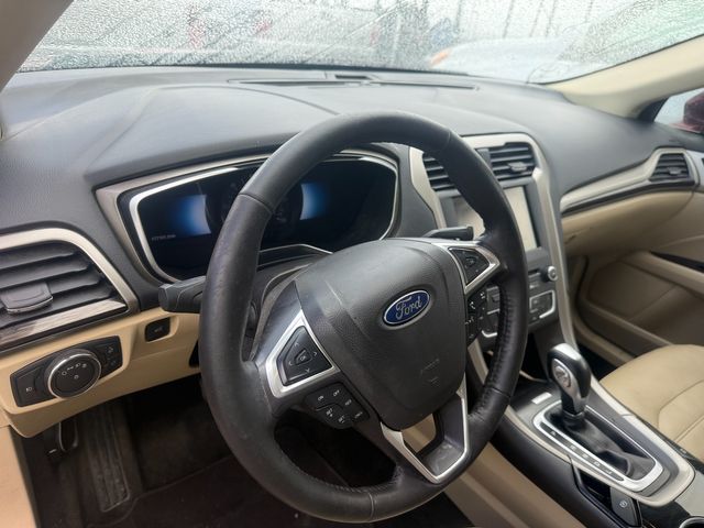 2016 Ford Fusion Hybrid SE