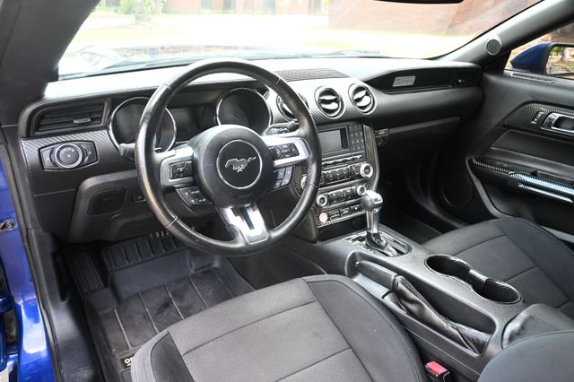 2016 Ford Mustang V6