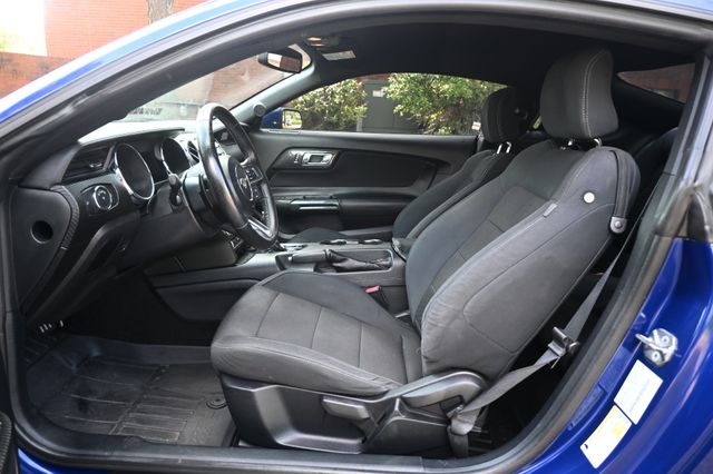 2016 Ford Mustang V6