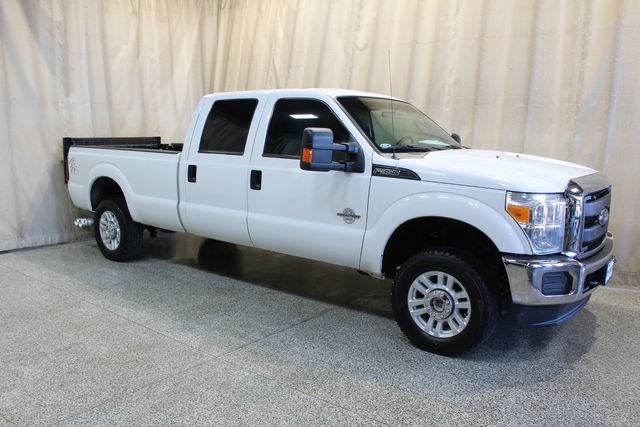 2016 Ford Super Duty F-350 Crew Cab Diesel 4x4 Tommy Gate XL | Roscoe, IL | Autoland Outlets 2016 Ford Super Duty F-350 Crew Cab Diesel 4x4 Tommy Gate XL | Roscoe, IL | Autoland Outlets
