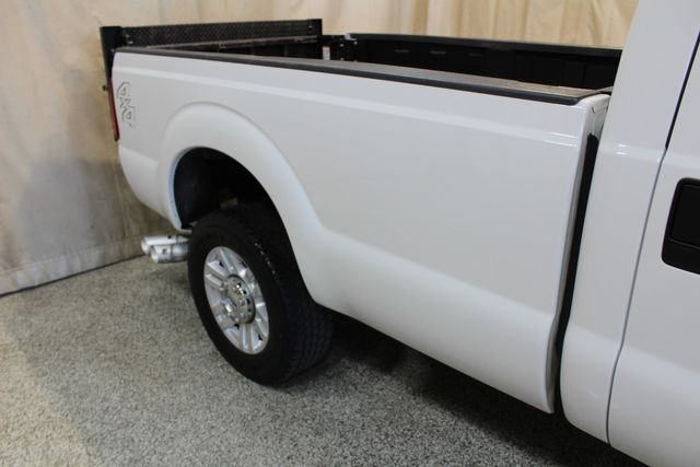 2016 Ford Super Duty F-350 Crew Cab Diesel 4x4 Tommy Gate XL | Roscoe, IL | Autoland Outlets 2016 Ford Super Duty F-350 Crew Cab Diesel 4x4 Tommy Gate XL | Roscoe, IL | Autoland Outlets