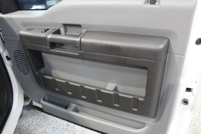 2016 Ford Super Duty F-350 Crew Cab Diesel 4x4 Tommy Gate XL | Roscoe, IL | Autoland Outlets 2016 Ford Super Duty F-350 Crew Cab Diesel 4x4 Tommy Gate XL | Roscoe, IL | Autoland Outlets