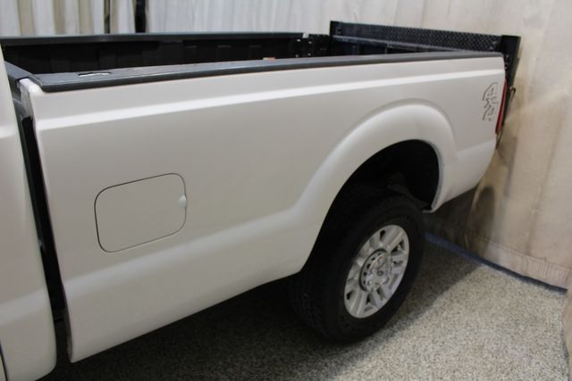 2016 Ford Super Duty F-350 Crew Cab Diesel 4x4 Tommy Gate XL | Roscoe, IL | Autoland Outlets 2016 Ford Super Duty F-350 Crew Cab Diesel 4x4 Tommy Gate XL | Roscoe, IL | Autoland Outlets