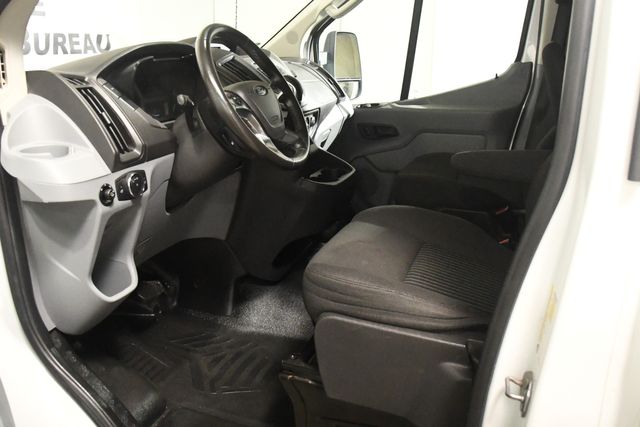 2016 Ford Transit 350 XLT 15 Passenger | Branford, CT | Sound Auto Wholesalers 2016 Ford Transit 350 XLT 15 Passenger | Branford, CT | Sound Auto Wholesalers