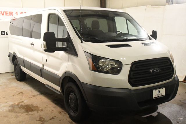 2016 Ford Transit 350 XLT 15 Passenger | Branford, CT | Sound Auto Wholesalers 2016 Ford Transit 350 XLT 15 Passenger | Branford, CT | Sound Auto Wholesalers