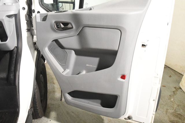 2016 Ford Transit 350 XLT 15 Passenger | Branford, CT | Sound Auto Wholesalers 2016 Ford Transit 350 XLT 15 Passenger | Branford, CT | Sound Auto Wholesalers