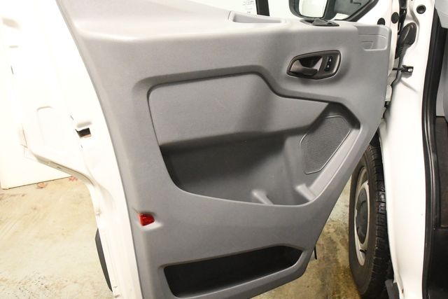 2016 Ford Transit 350 XLT 15 Passenger | Branford, CT | Sound Auto Wholesalers 2016 Ford Transit 350 XLT 15 Passenger | Branford, CT | Sound Auto Wholesalers