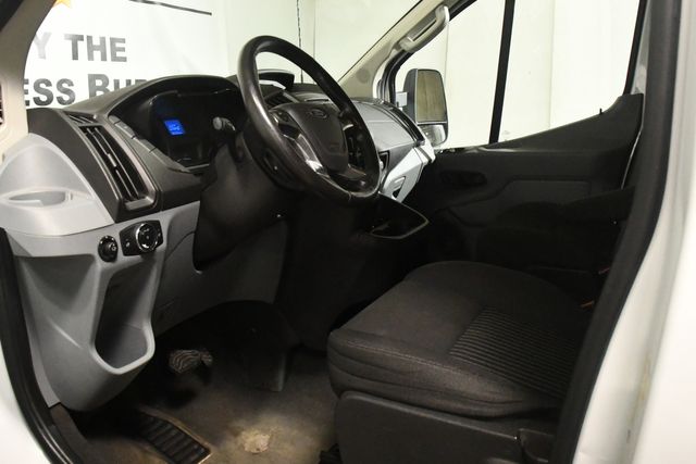 2016 Ford Transit 350 XLT 15 Passenger | Branford, CT | Sound Auto Wholesalers 2016 Ford Transit 350 XLT 15 Passenger | Branford, CT | Sound Auto Wholesalers