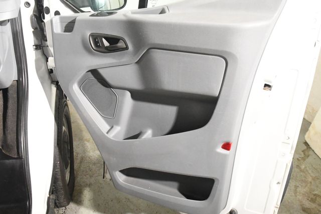 2016 Ford Transit 350 XLT 15 Passenger | Branford, CT | Sound Auto Wholesalers 2016 Ford Transit 350 XLT 15 Passenger | Branford, CT | Sound Auto Wholesalers