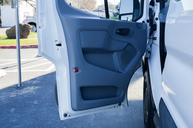 2016 Ford Transit 350 XL 15-PASSENGER / CLEAN CARFAX / LOW MILES | Austin, TX | Rocky Mountain Truck Stop Austin 2016 Ford Transit 350 XL 15-PASSENGER / CLEAN CARFAX / LOW MILES | Austin, TX | Rocky Mountain Truck Stop Austin