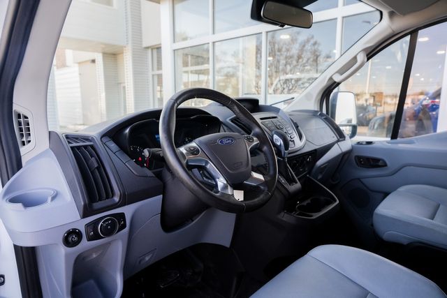 2016 Ford Transit 350 XL 15-PASSENGER / CLEAN CARFAX / LOW MILES | Austin, TX | Rocky Mountain Truck Stop Austin 2016 Ford Transit 350 XL 15-PASSENGER / CLEAN CARFAX / LOW MILES | Austin, TX | Rocky Mountain Truck Stop Austin