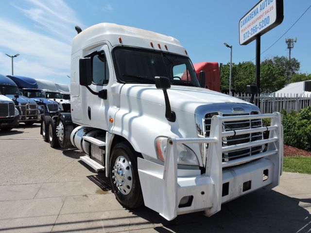 2016 Freightliner CA125 Sleeper